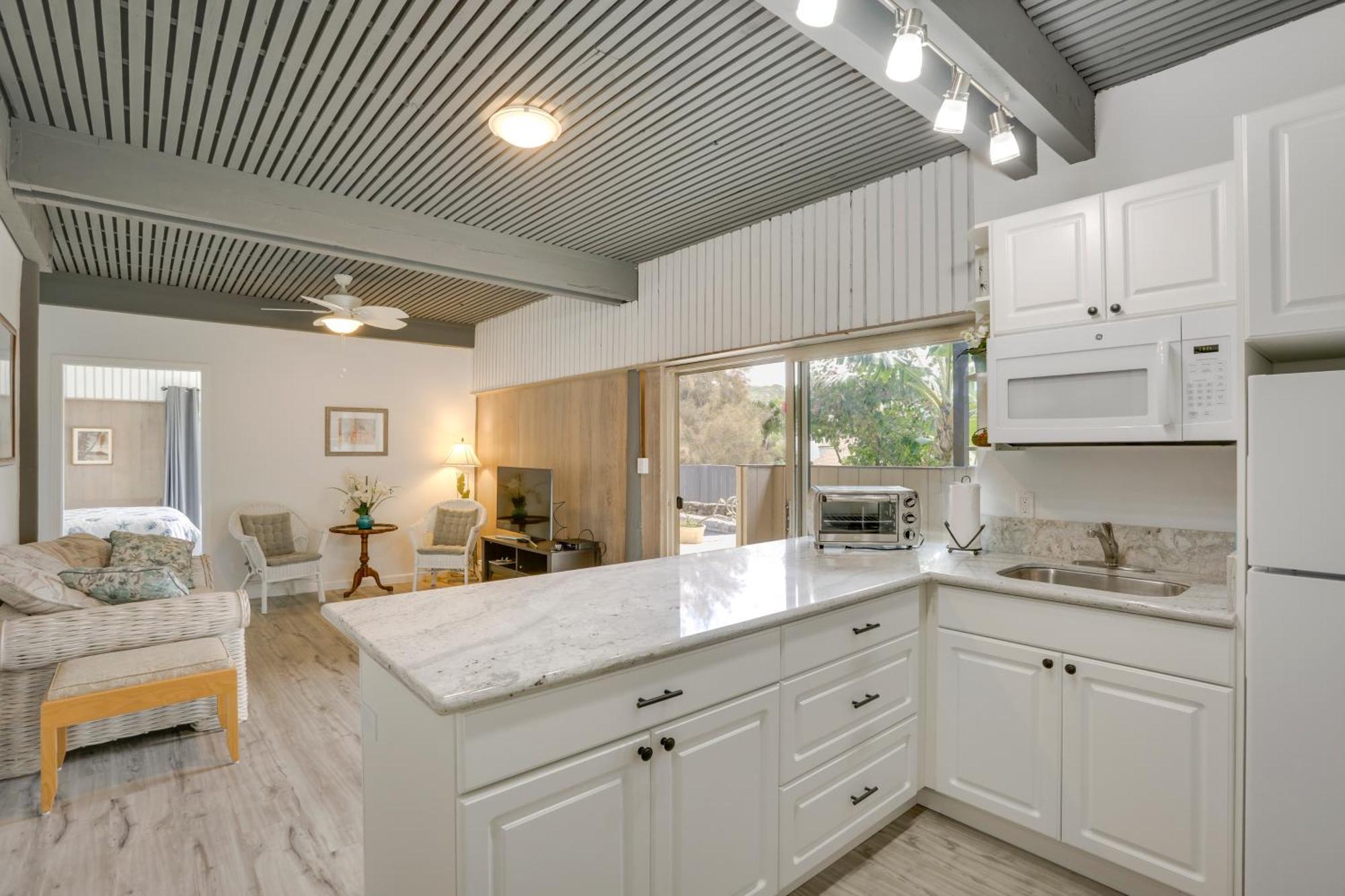 Cozy Honolulu Retreat With Pool Access, Near Beaches Waimanalo Exterior photo